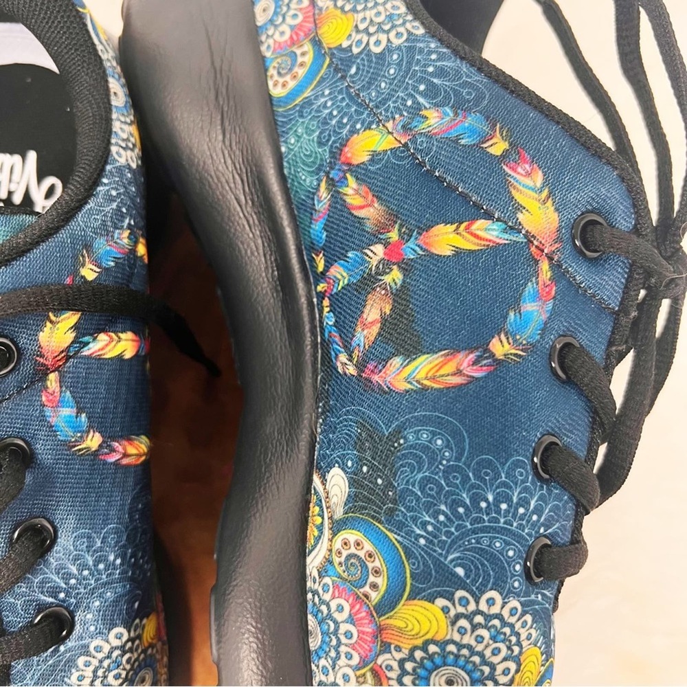 Yes We Vibe Peace and Mandala Feathers design Lightweight Vegan sneakers 8 - Picture 2 of 8